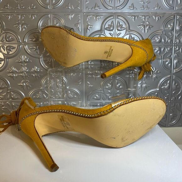 NWOB Olivia Ferragamo   - Picture 3 of 4